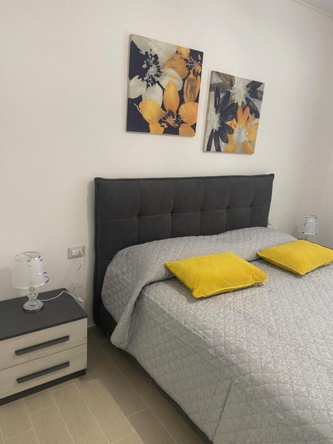 Domo Nora 2 Apartment Olbia Exterior photo