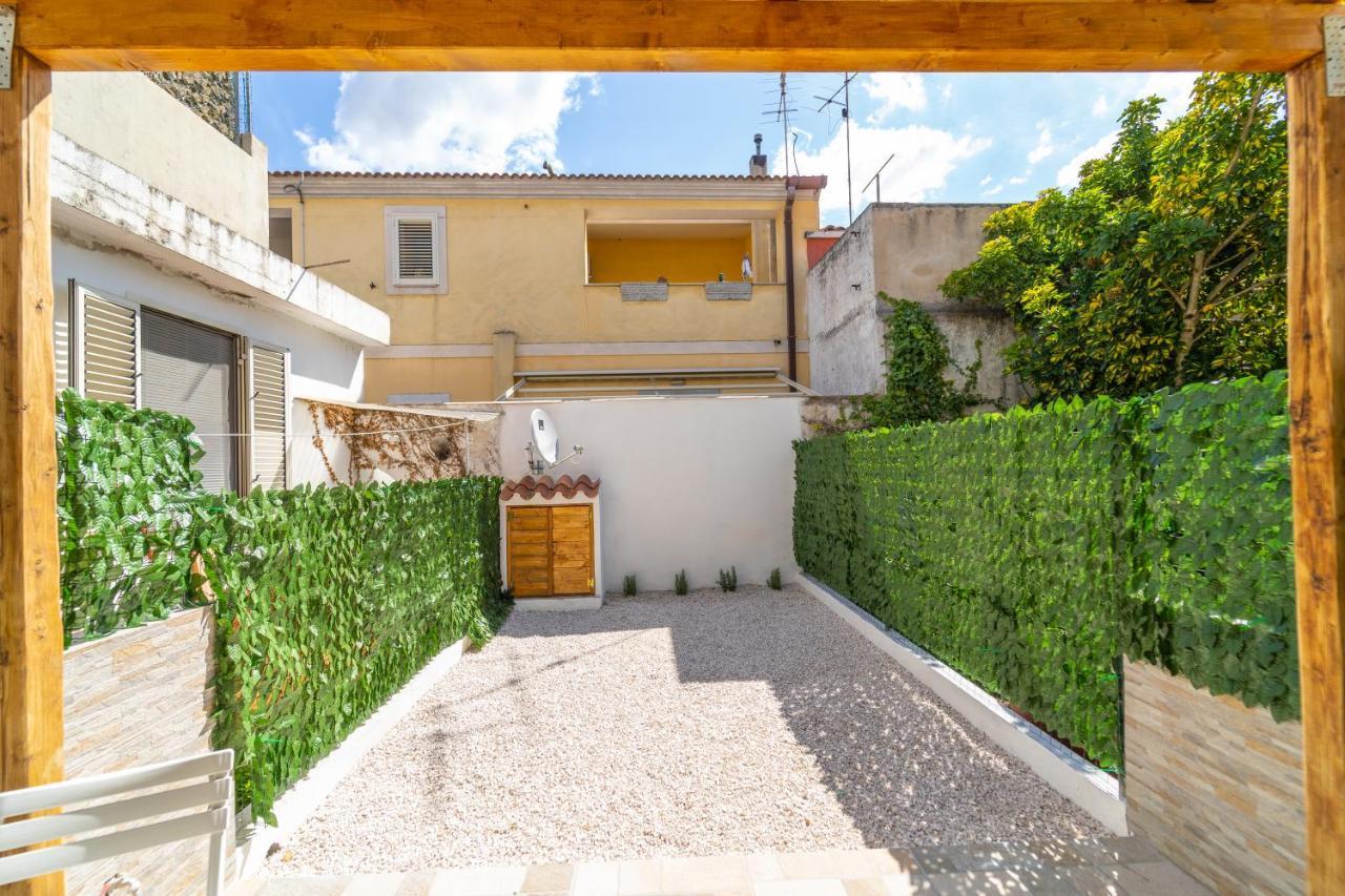 Domo Nora 2 Apartment Olbia Exterior photo
